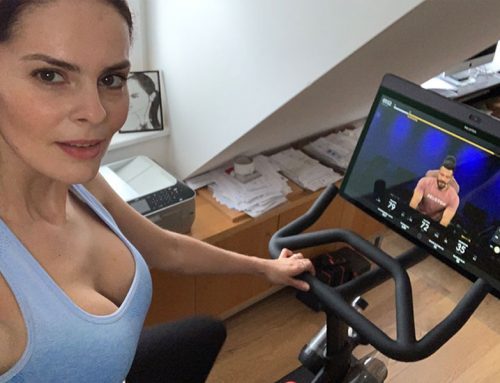 Miss Verway World Bewerberin Agnieszka lässt ihre Sportroutine nicht ruhen